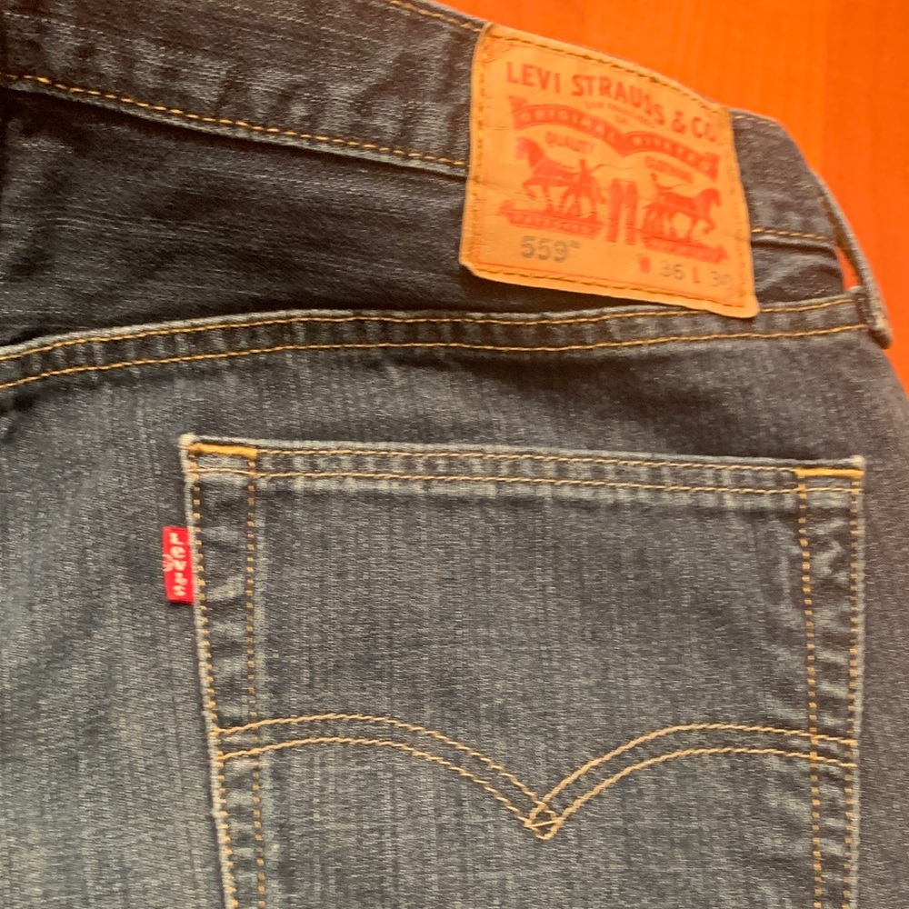 Levi's Men's Dark Blue Relaxed Jeans